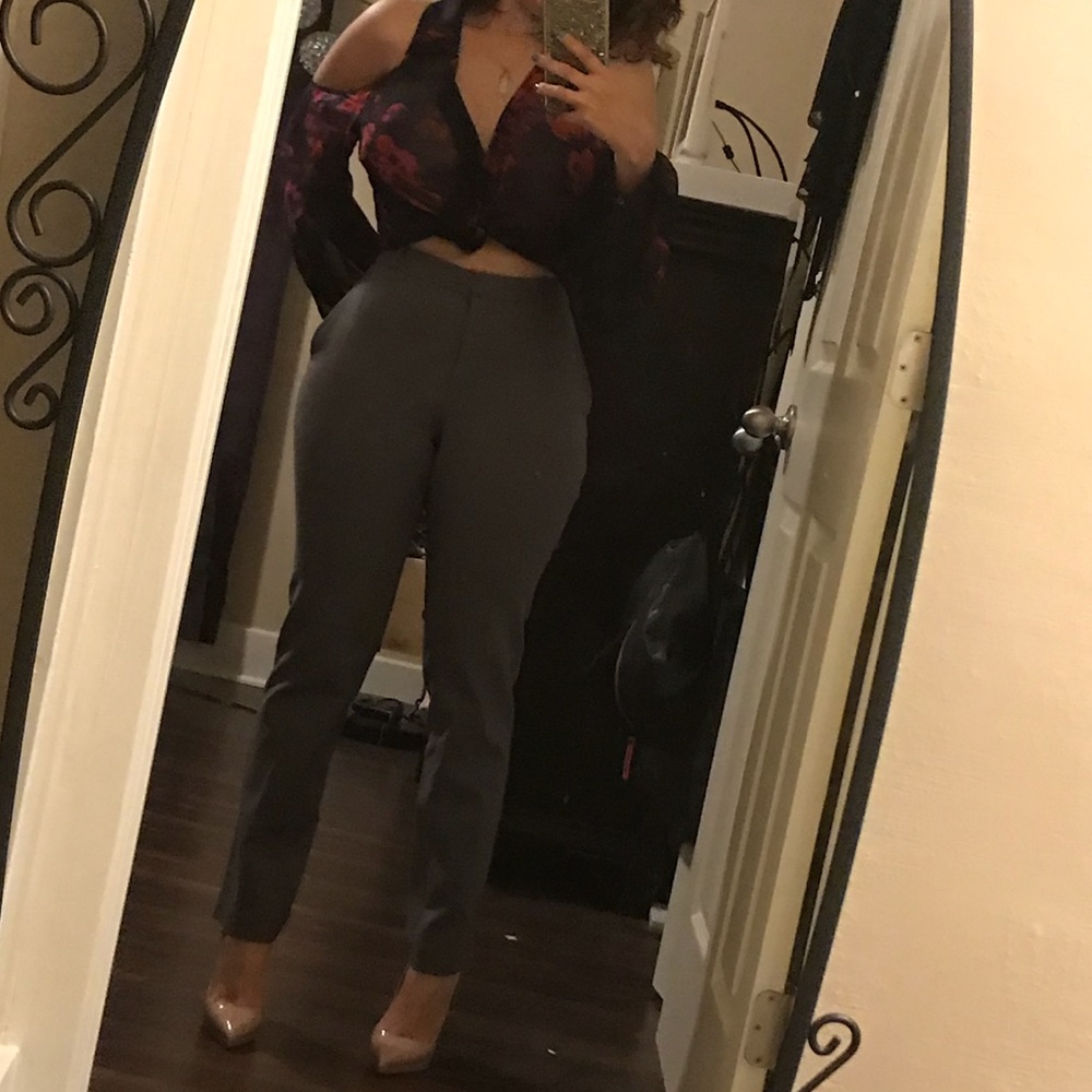 H&M Gray straight leg ankle cropped work pants